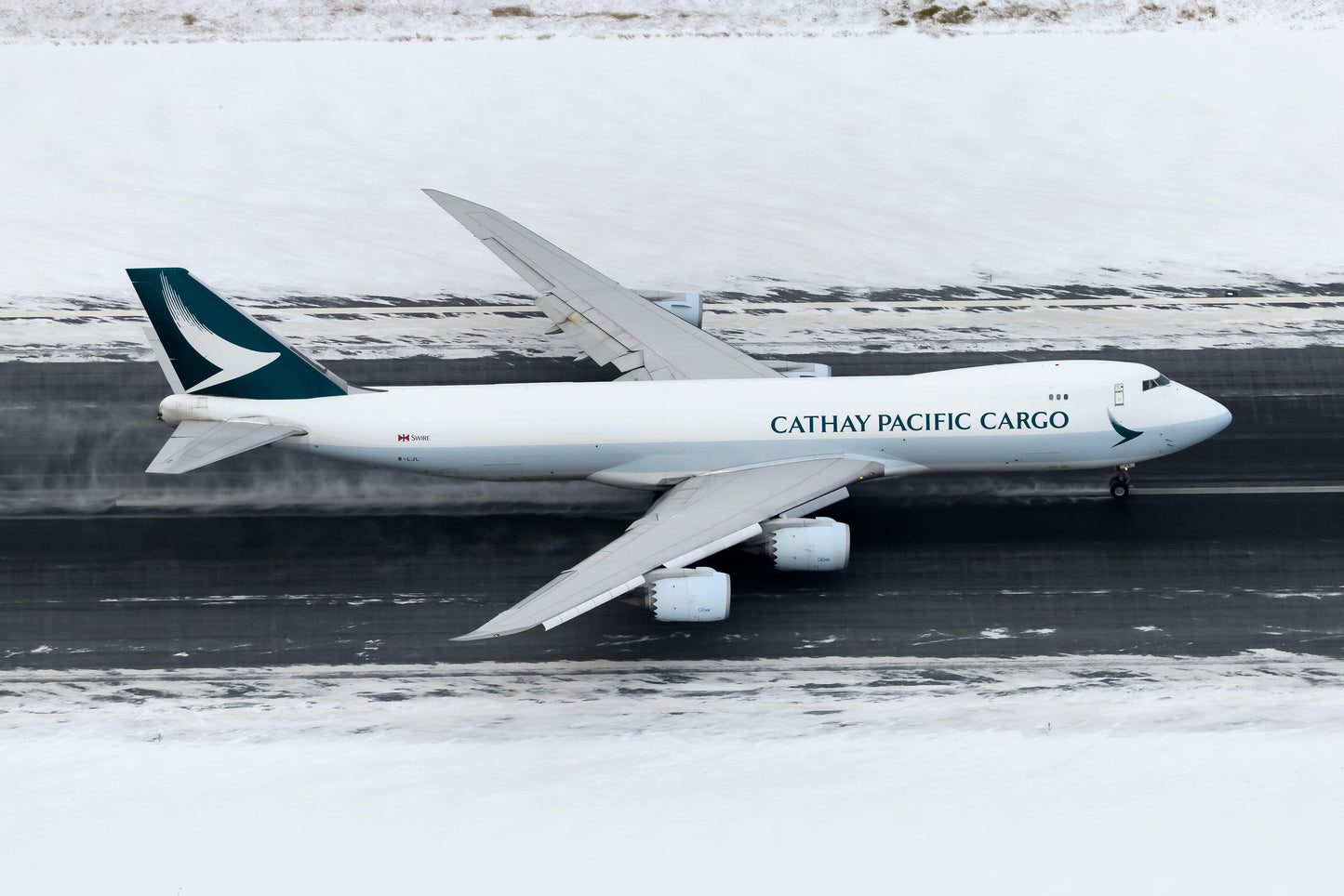 Boeing 747-8F B-LJL