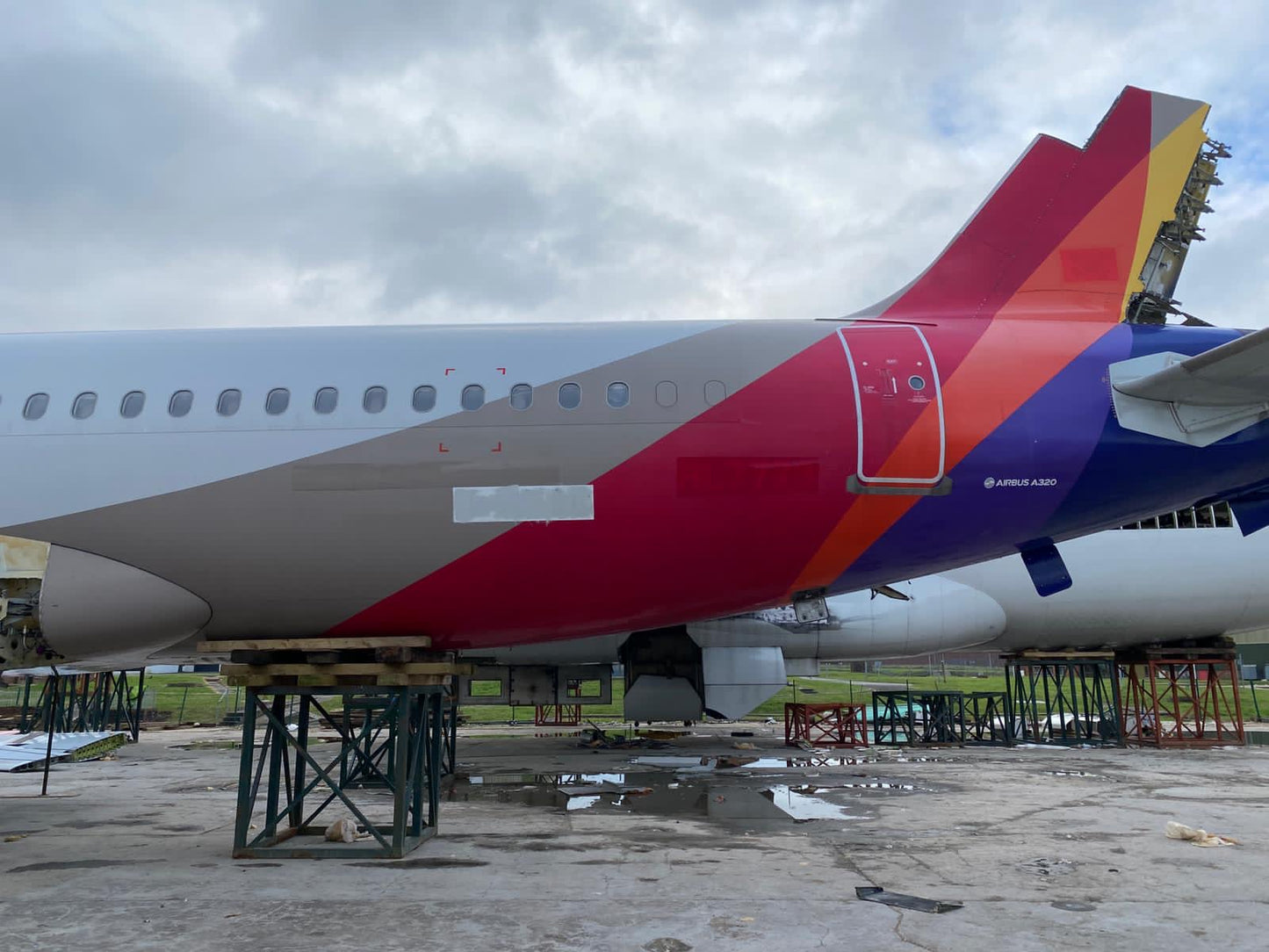 Airbus A320-232 ex-HL7773